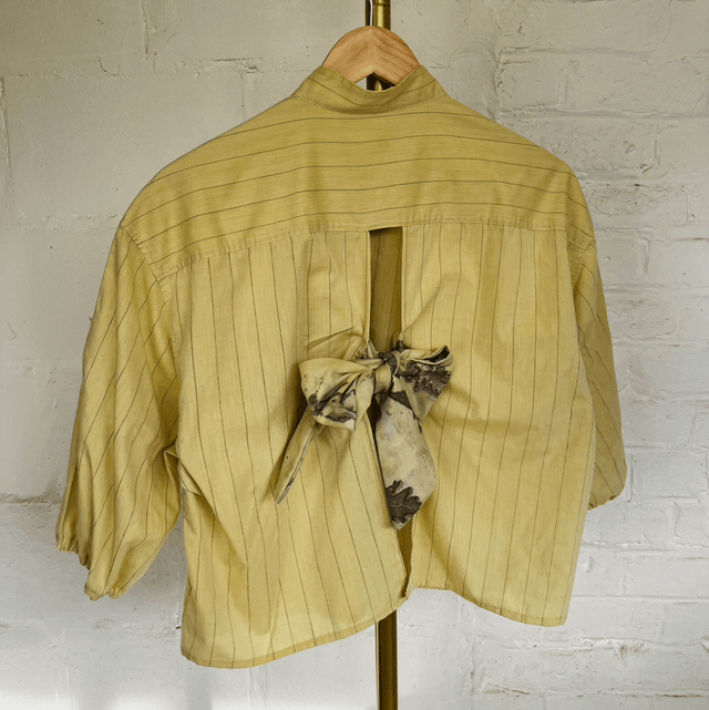 Collection Sumac - Chemise nouée dos jaune