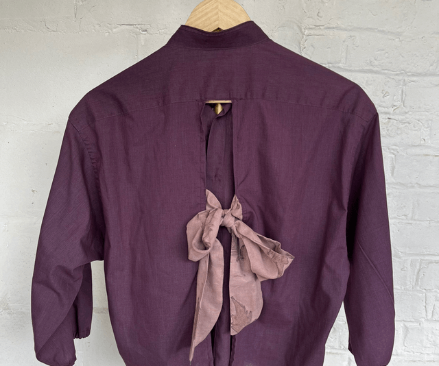 Collection Sumac - Chemise nouée dos pourpre